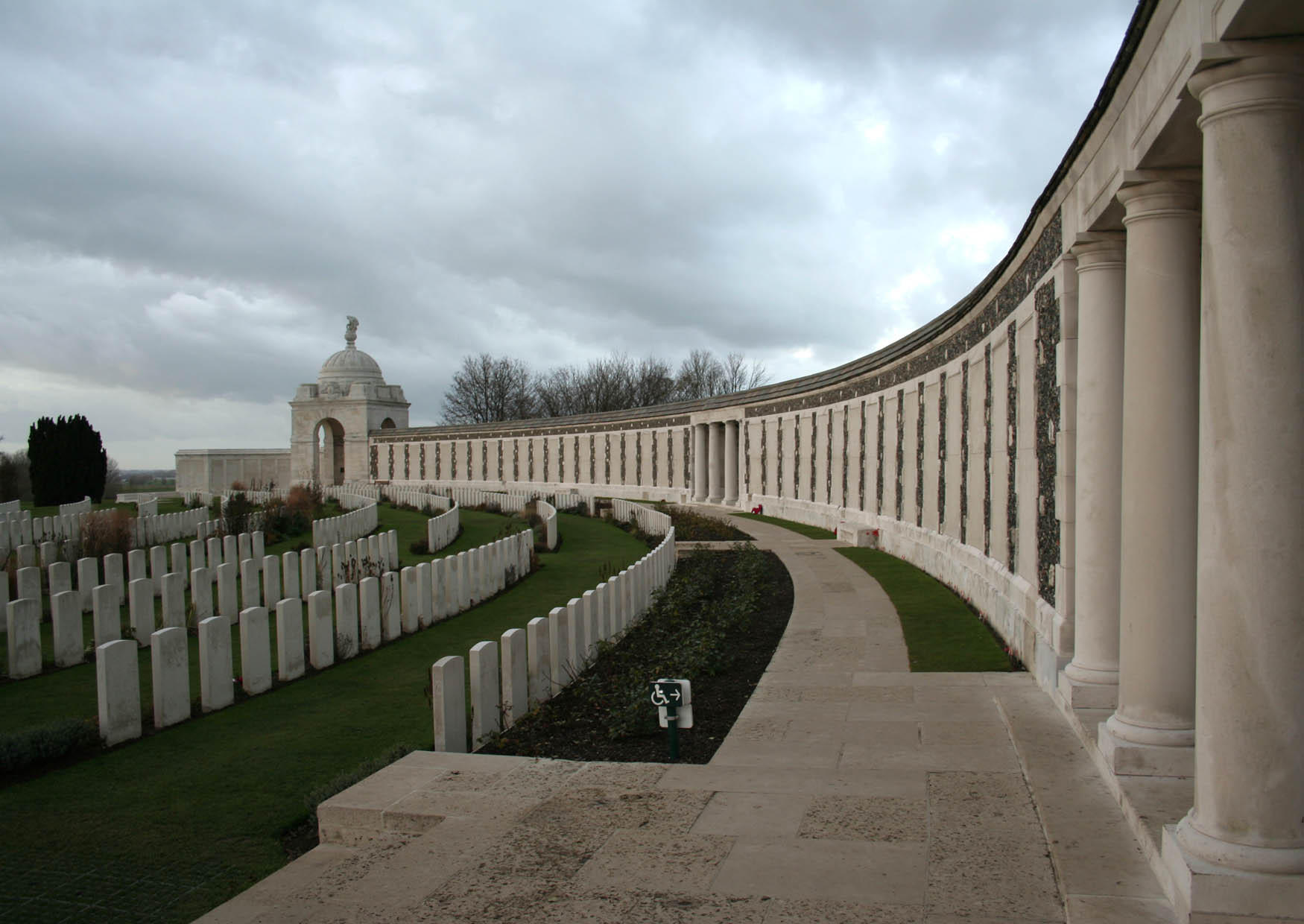 Photo cimetiA¨re de tyne cot