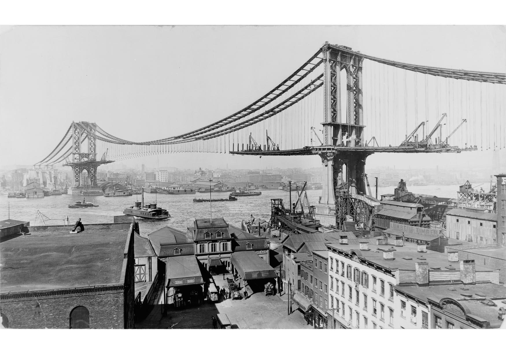 Photo construction du pont manhatan en 1909