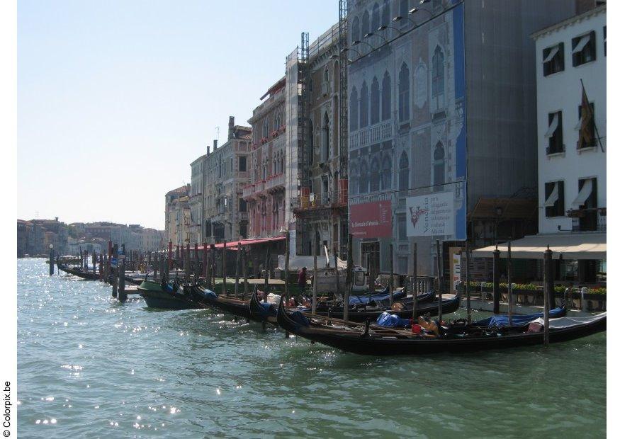 Photo gondoles sur le grand canal