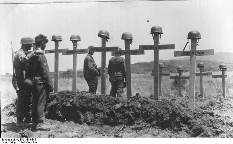 Photo la crA¨te - tombes de soldats