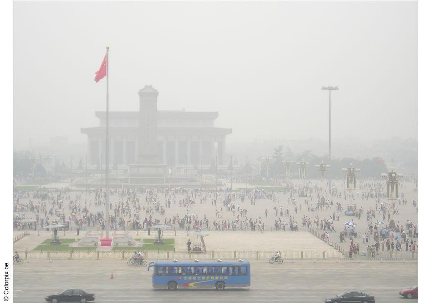 Photo place de tiananmen dans le brouillard